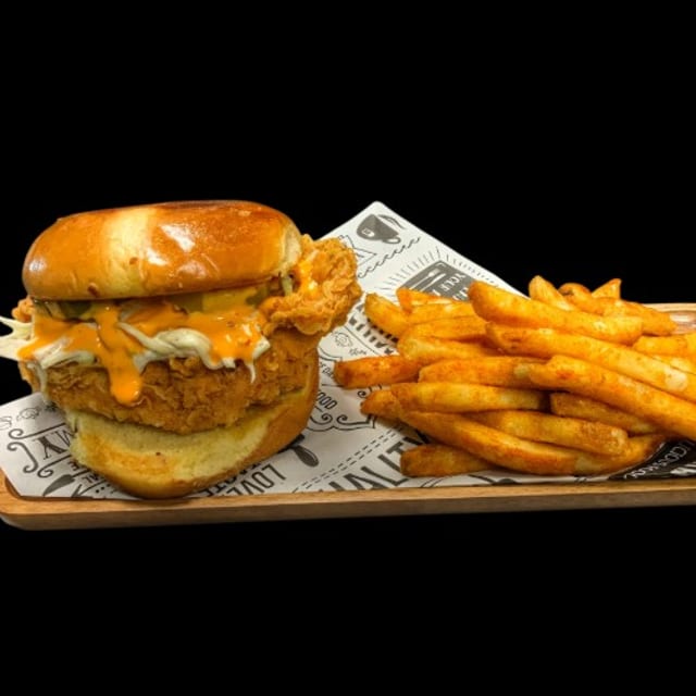 🔥 Zinger Burger w/Fries.