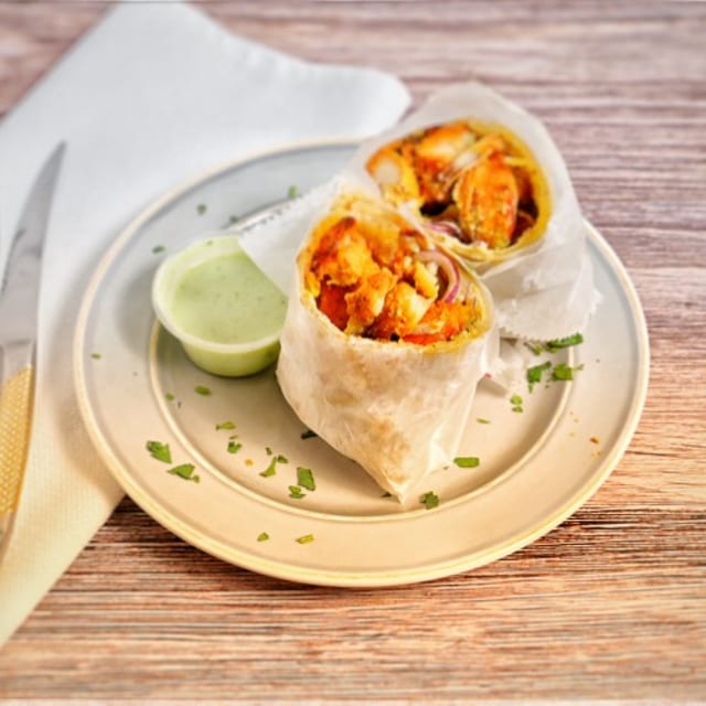 🔥 Chicken Tikka Roll.
